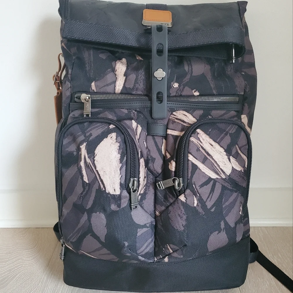 NWOT TUMI ALPHA BRAVO LONDON ROLL-TOP GRAY HIGHLANDS CAMOUFLAGE NYLON BACKPACK
